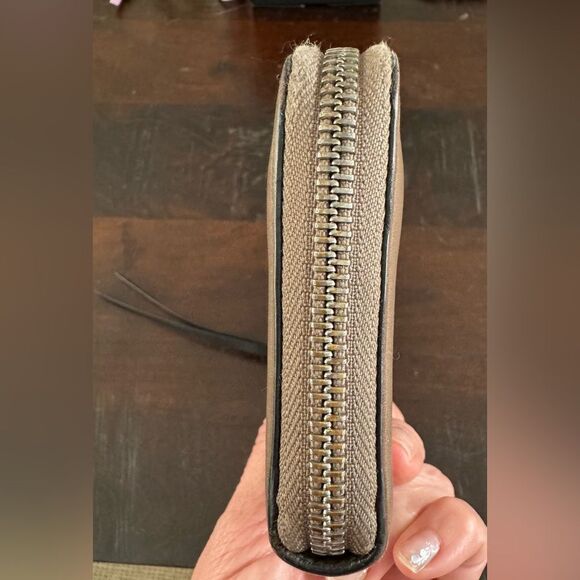 Loewe Tan Leather Skull Zip Wallet - Picture 3 of 8